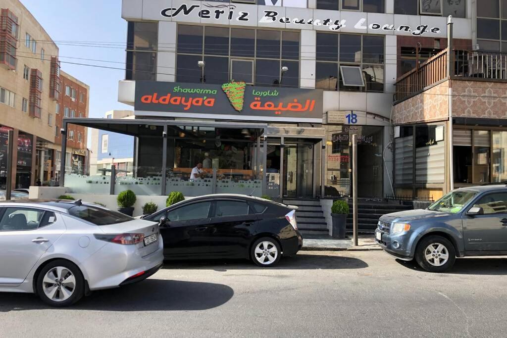 Luxury Apartment In Awesome Location In Amman Exterior photo