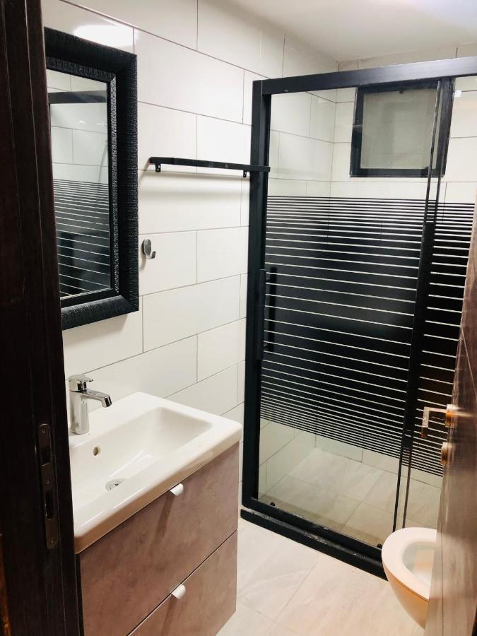 Luxury Apartment In Awesome Location In Amman Exterior photo
